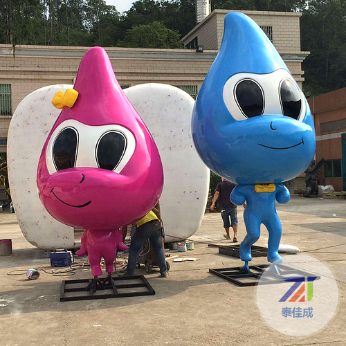 水滴卡通雕塑